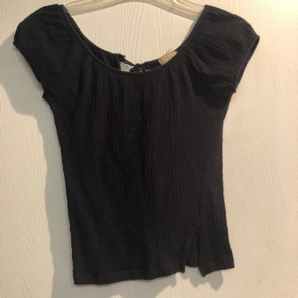 Black Capped Sleeve Top- Stretchy Material